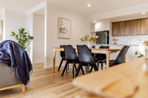 Spacious and Convenient - Azure Retreat